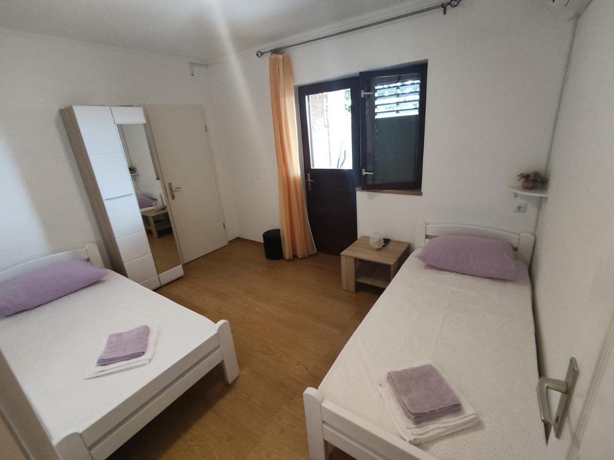 Apartment Nakic Vrpolje Exteriér fotografie