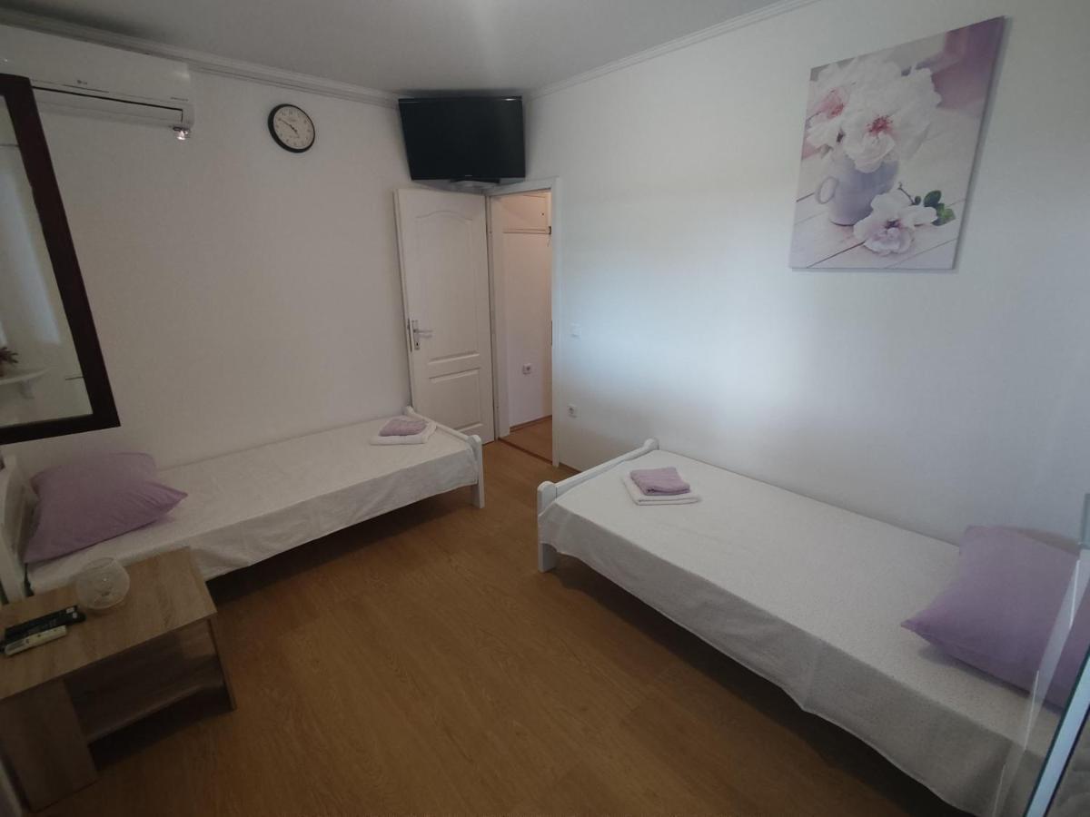 Apartment Nakic Vrpolje Exteriér fotografie
