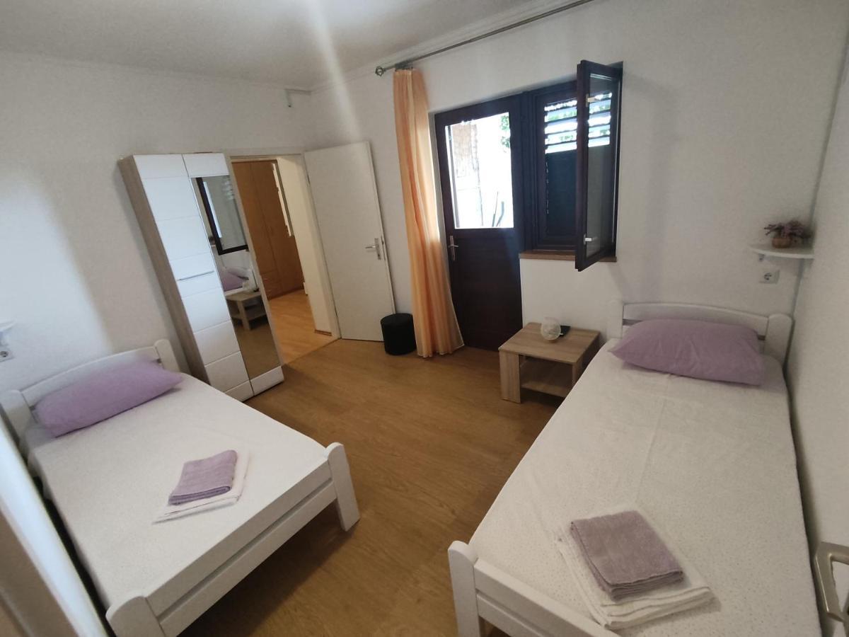 Apartment Nakic Vrpolje Exteriér fotografie