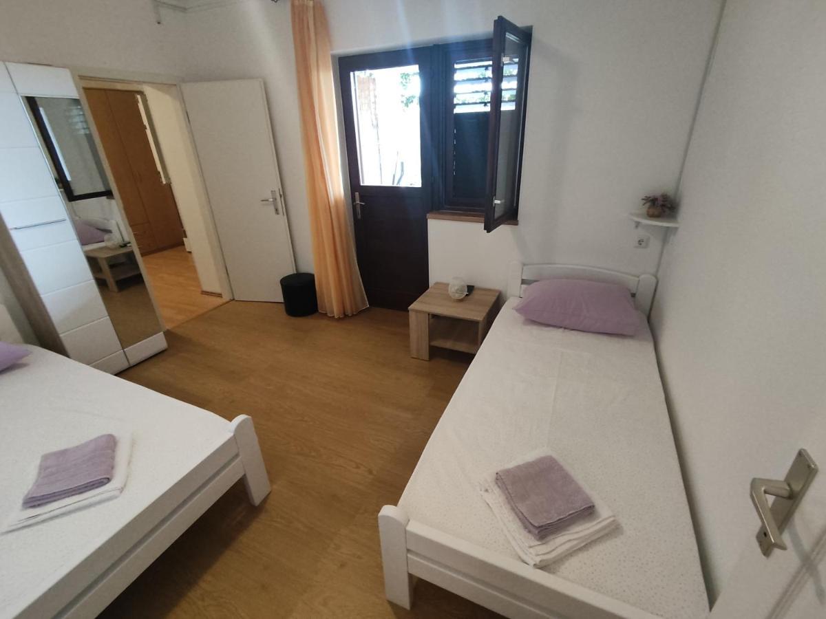 Apartment Nakic Vrpolje Exteriér fotografie